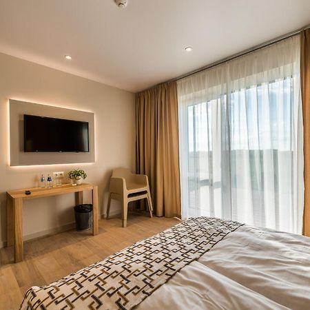 Hotel Mikelis Uzvara المظهر الخارجي الصورة