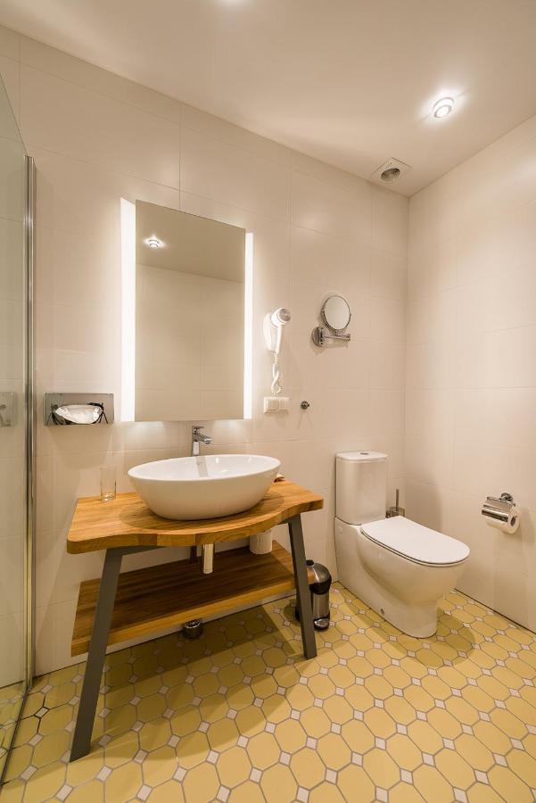 Hotel Mikelis Uzvara المظهر الخارجي الصورة